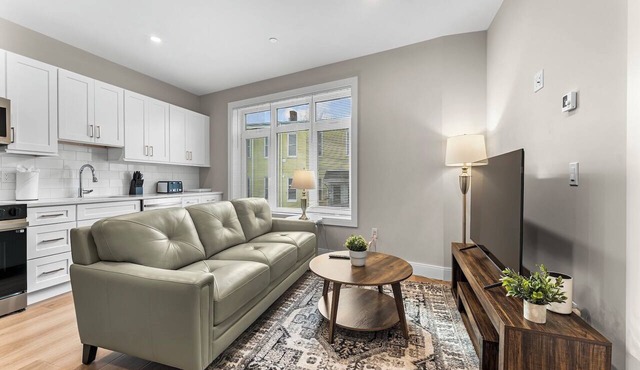 Luxury 2bd/2ba near Cabmridge u74a