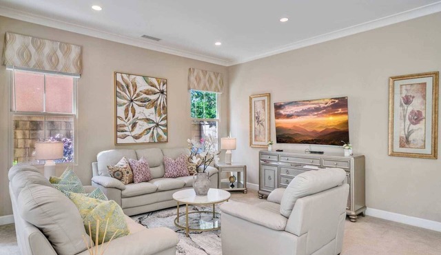 Luxury 5BR Irvine Gem｜Resort-Style Amenities｜Monthly Stays｜1st Floor BR # 6964