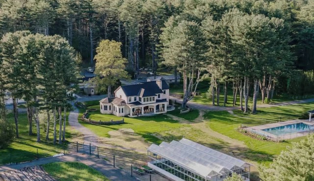 Luxury 62-Acre Retreat, Refined Rustic Charm & Resort-Style Amenities .