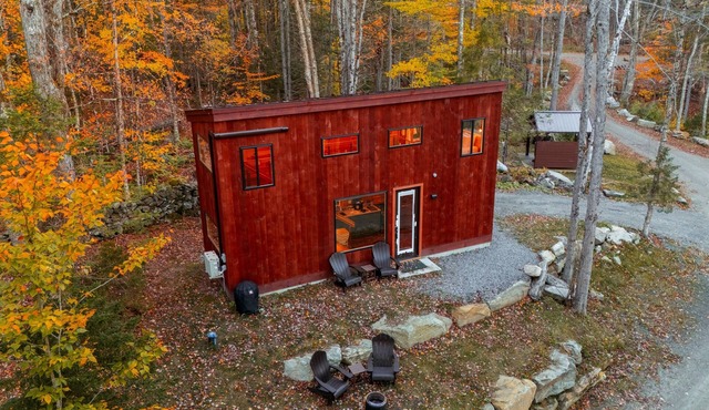 Luxury Cabin #1 Hot Tub, Kayaks, Paddle Boards, Private Fire Pit