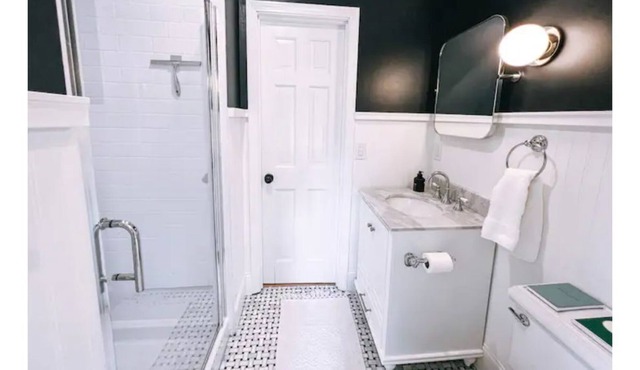 Luxury Farmhouse near Newburyport