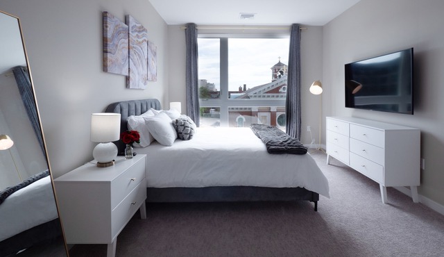 Luxury Furnished Apartments by Hyatus Downtown at Yale