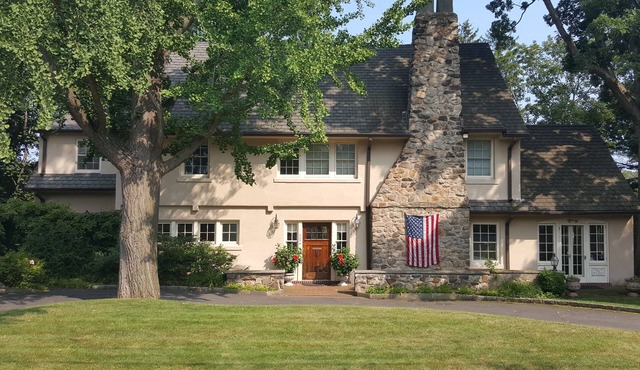 Luxury Home with Amazing Water Views - Perfect for an intimate family gathering