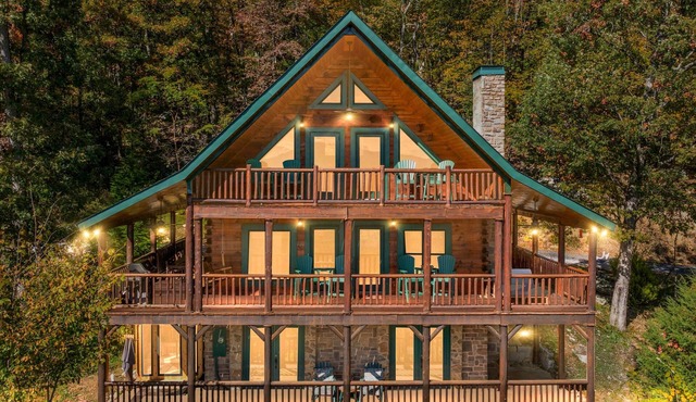 Luxury Log Cabin ❃ Panoramic View ❃ Sauna ❃ Starlink ❃ 15 miles to National Park