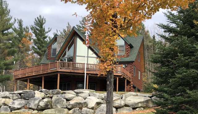 Luxury Log Cabin w/Hot Tub! Sleeps 16.