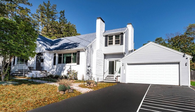 Luxury New Haven Retreat Private Pool, Gym, Cinema Near Yale & Beaches