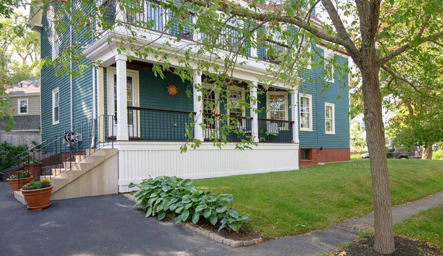 Luxury on Back Cove - Three Gables
