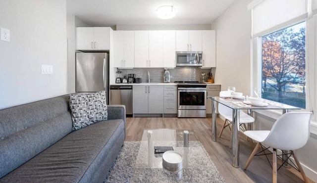 Luxury Studio | Indoor Pool | Gym | Business Center |Steps from Waterfront