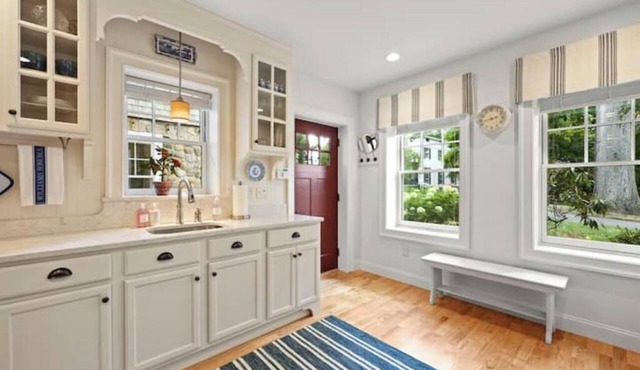 Main Street Retreat, LLC