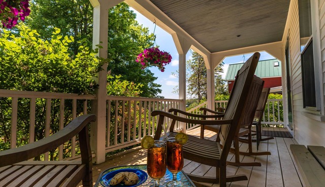 Maple Hill Farm Inn