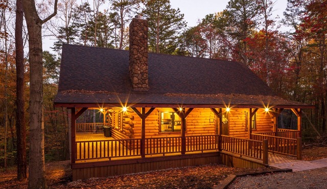 Maple Hill Retreat - w/Hot Tub - Hocking Hills