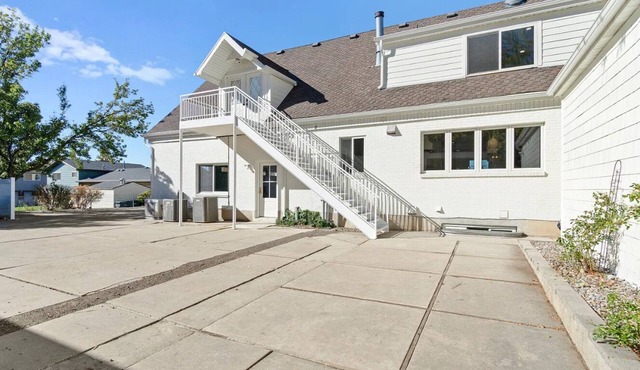 Marvelous studio apartment with pickleball court in welcoming Orem neighborhood