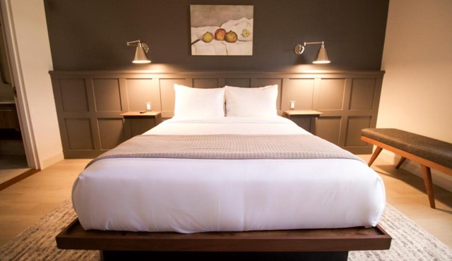 Meeting House Boutique Hotel