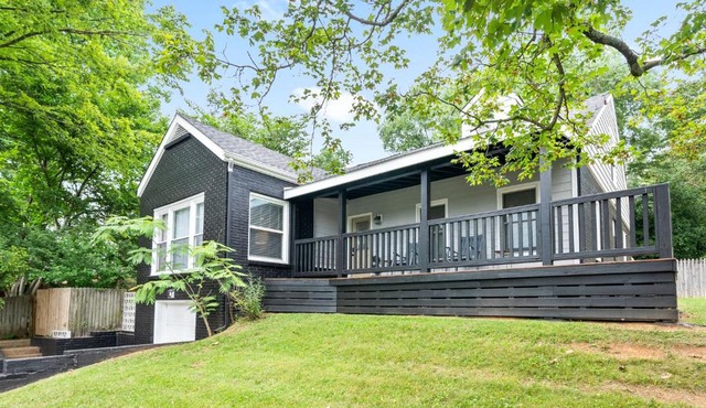 Memories on Madison - Entire Home w/Game Room & Outdoor Fire Pit (102 Madison Ter)
