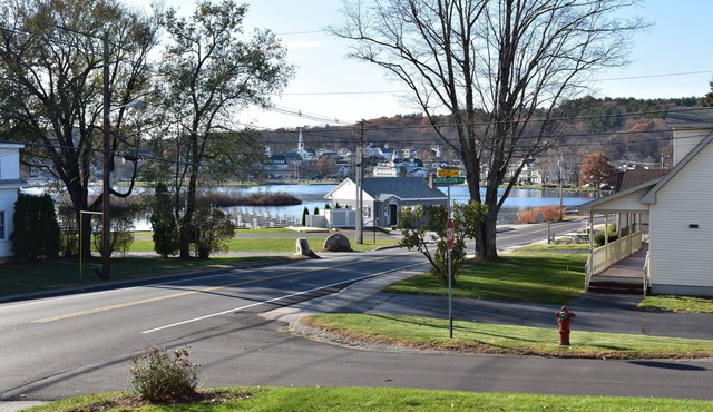 Meredith Bay - Brand New 2nd and 3rd floor Apartment in Private Home