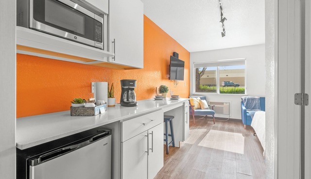 Micro 1-bedroom studio apartment in Cedar Falls