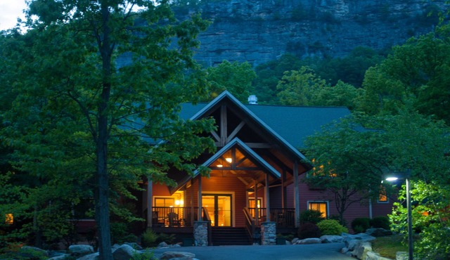 Minnewaska Lodge