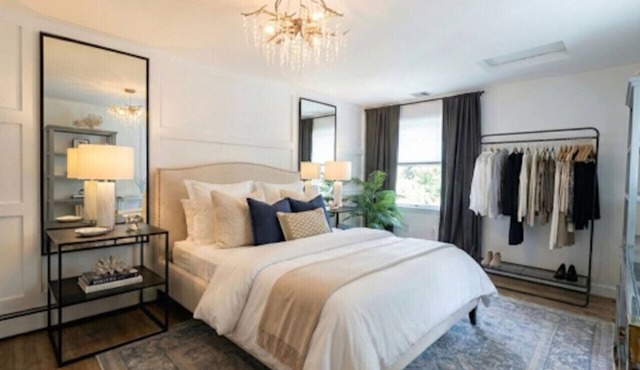 Modern 1 bedroom apartment near Stony Brook university hospital walking distance