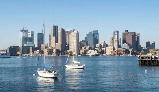 Modern Boston Apartment - Private Roof Deck, Laundry, AC, minutes from airport