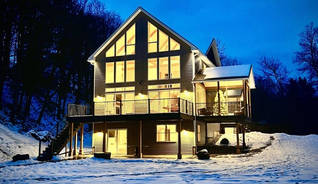 Modern Chalet Retreat | Close Stowe Mt. Resort & Village