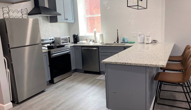 Modern downtown apartment, spacious in a great location