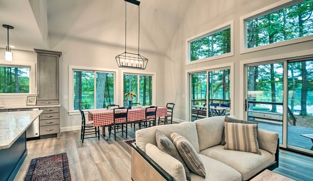 Modern Francestown Retreat on Scobie Pond!