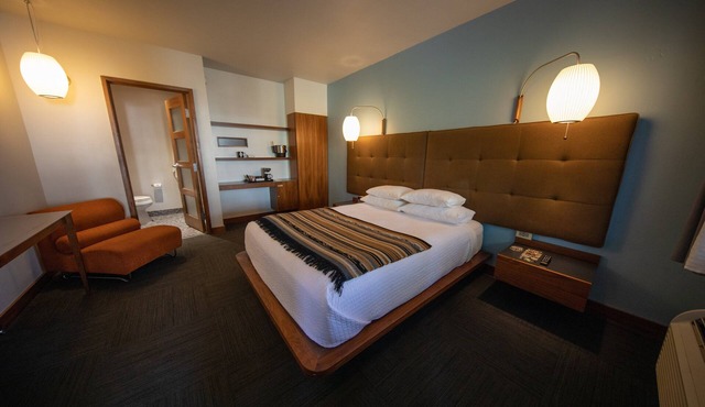 Modern Hotel