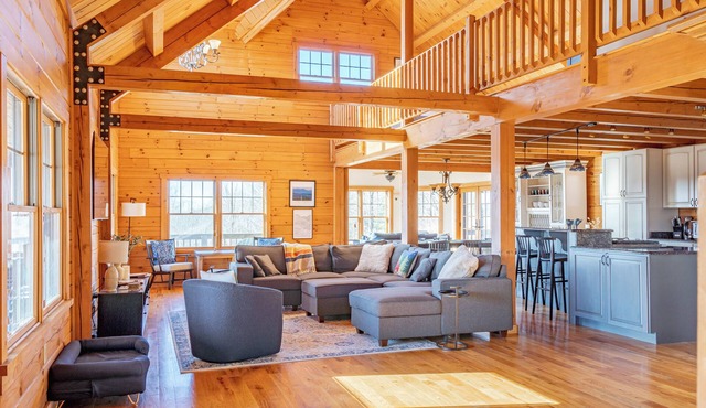 Modern Log Chalet - 10 acres, views, and a pond!