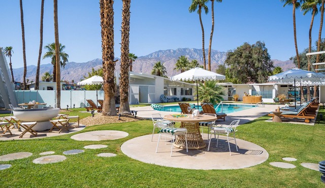 Monkey Tree Hotel 6 by AvantStay | Stylish Hotel in Palm Springs w/Pool!