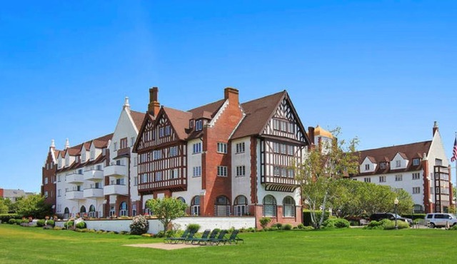 Montauk Manor