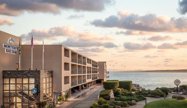Monterey Bay Inn