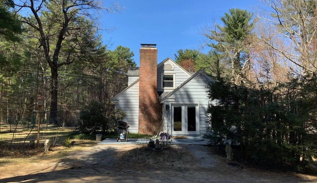 Monthly Holland Center. Fabulous LARGE House. Walk bike & hike from home.