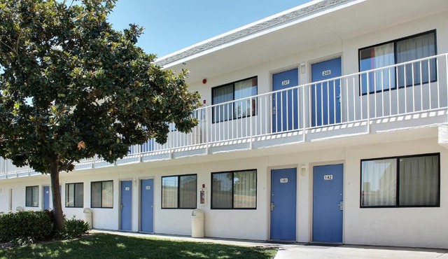 Motel 6-Atascadero, CA