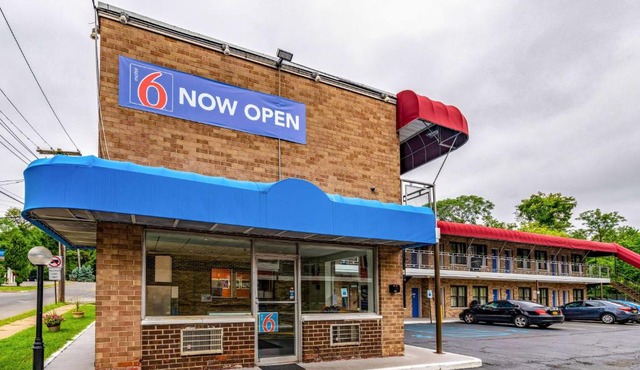 Motel 6-Elmsford, NY - White Plains
