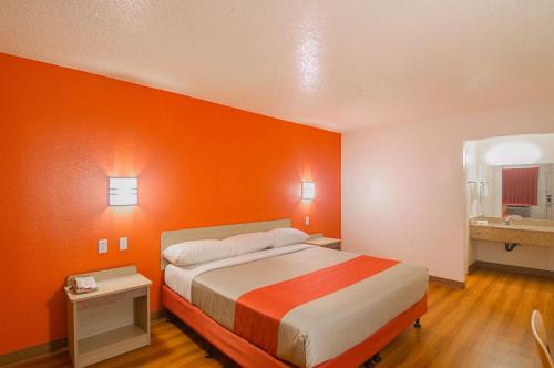 Motel 6-Lawton, OK