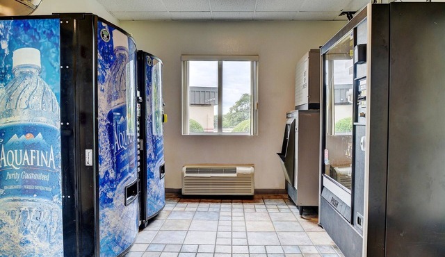 Motel 6 Warwick, RI - Providence Airport - I-95