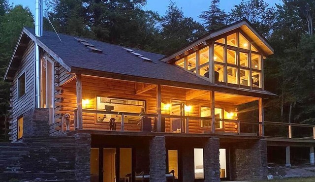 Mountain House between Woodstock & Hunter with tennis & pool