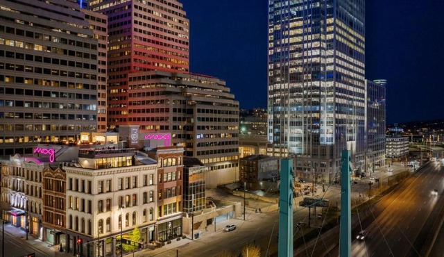 Moxy Cincinnati Downtown
