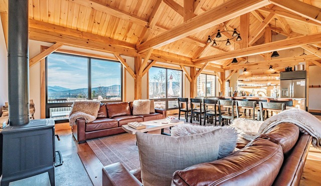 Mtn View, Sleeps 20, Hot Tub, Firepit, Wood Stove, Theater, Workspace, Bar, Gym