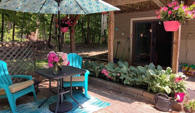 Nature Lover's Secluded Hideaway! Available August 8th -September 8th, 2023