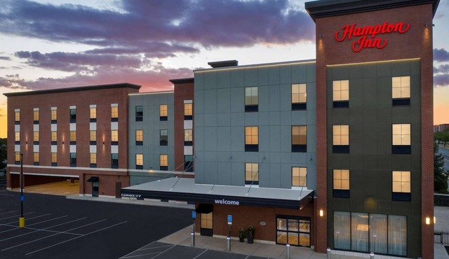 Near Logan Airport + Free Breakfast. Shuttle. Gym.