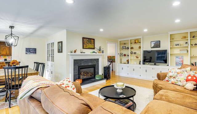 Near Main St & Festivals: Peaceful Keene Getaway!