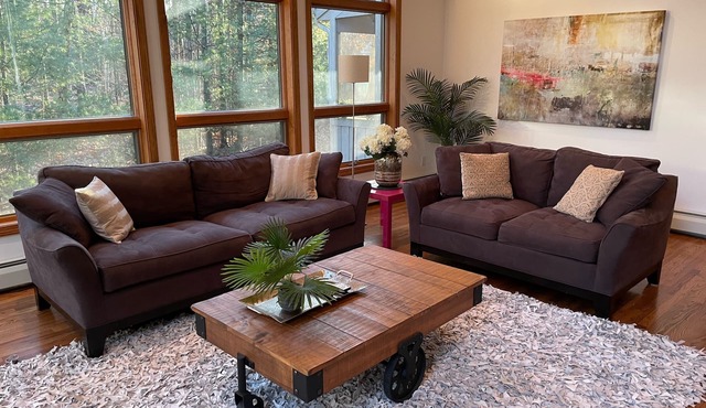 NEW! Beautiful 3br vacation home at Woodridge Lake, Goshen, Litchfield County