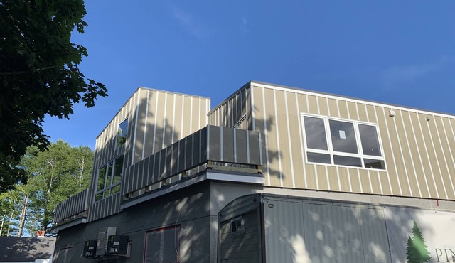 New construction, modern apt in the heart of Kennebunk