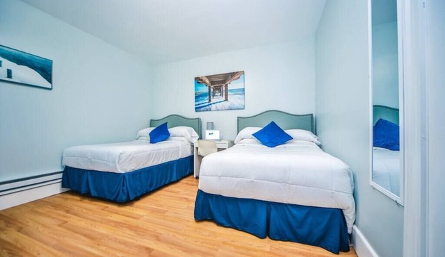 New-Group stay mins from DowntownConvention BeachFenway FreePrkg