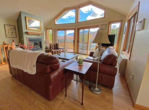 NEW HOME BY BRETTON WOODS VACATIONS Stunning views from custom home in Bretton Woods D86