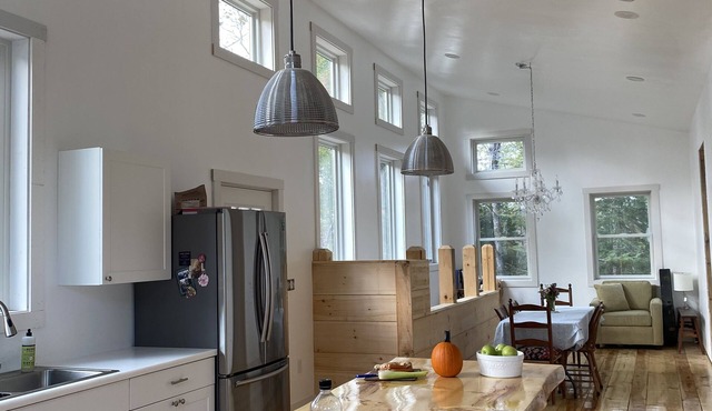 New home with mountain views! Great for trail side biking. Monthly discount.