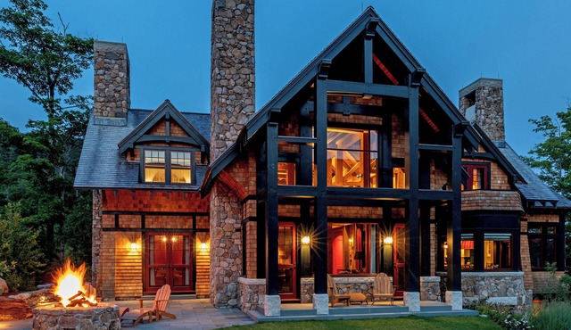 NEW LISTING! Amazing Spruce Peak Home, Everything Needed For a Luxury Vacation