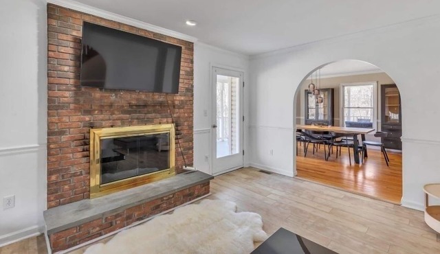 NEW LISTING! Putnam Valley Estate 4BR - Hot Tub Fireplace by RedAwning