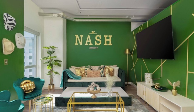 New luxurious - Upscale apt in downtown Nashville!